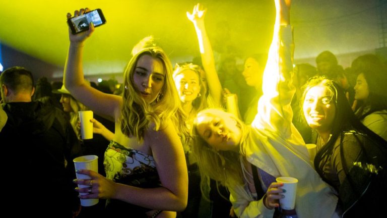 Why Live Music is the Perfect Addition to Your Night Out in the City