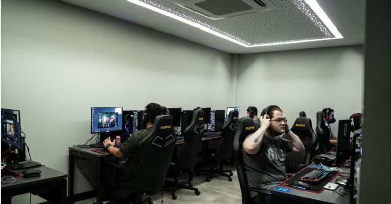 How Online Gaming Became a Social Experience Across Borders
